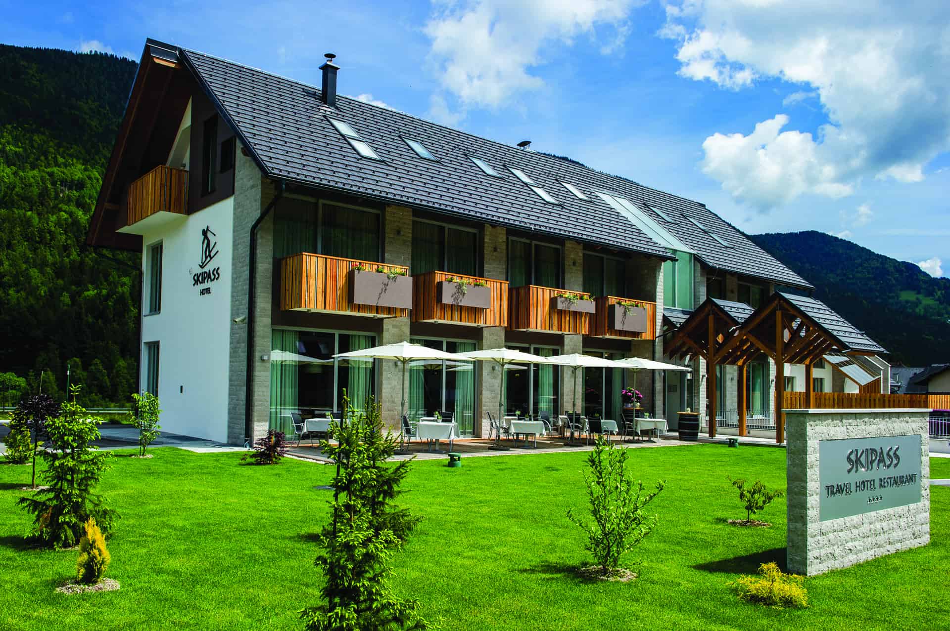 skipass hotel outside